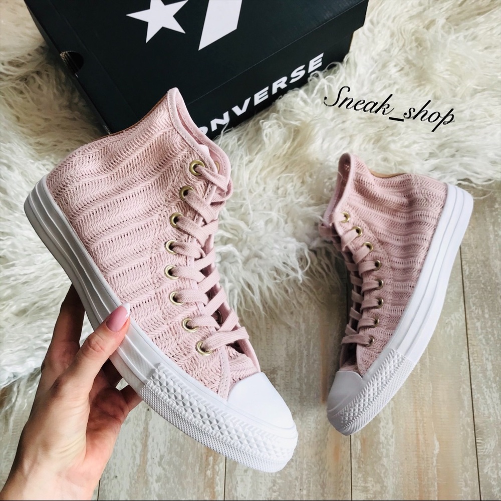 NWT Converse Chuck Taylor All Star - Picture 1 of 8